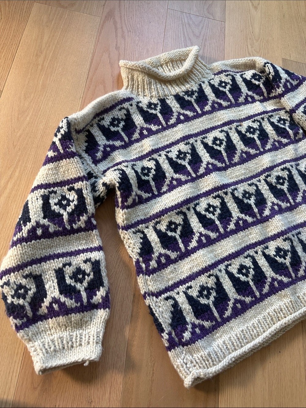Vintage 1990s Rey Wear wool turtleneck sweater